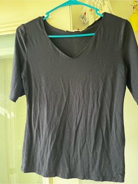 Philosophy Black V-Neck Short Sleeve Top